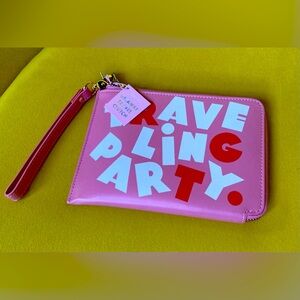 ban.do Getaway Travel Clutch